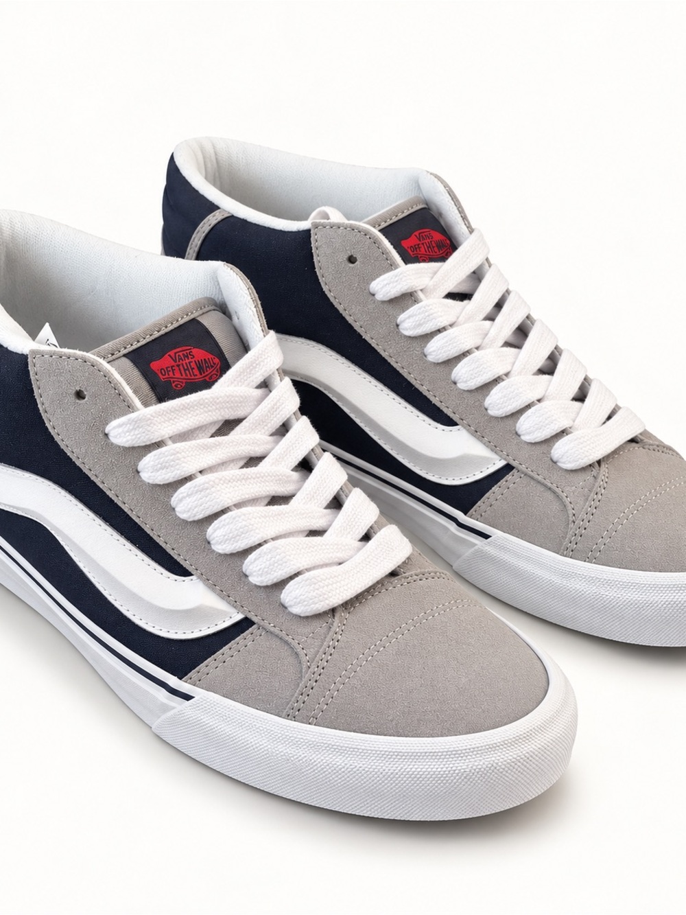 Vans Men’s Gray & Navy Old Skool Skate Sneakers with suede size 11